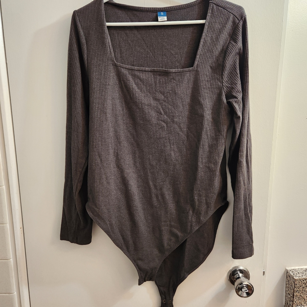Old Navy Sqaure Neck Long Sleeve Ribbed Bodysuit - Size XL